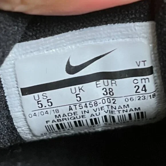 Nike Air Max 97 QS Boys Size 5.5Y Gold Black Walking Running Shoes Sneakers - Picture 9 of 10